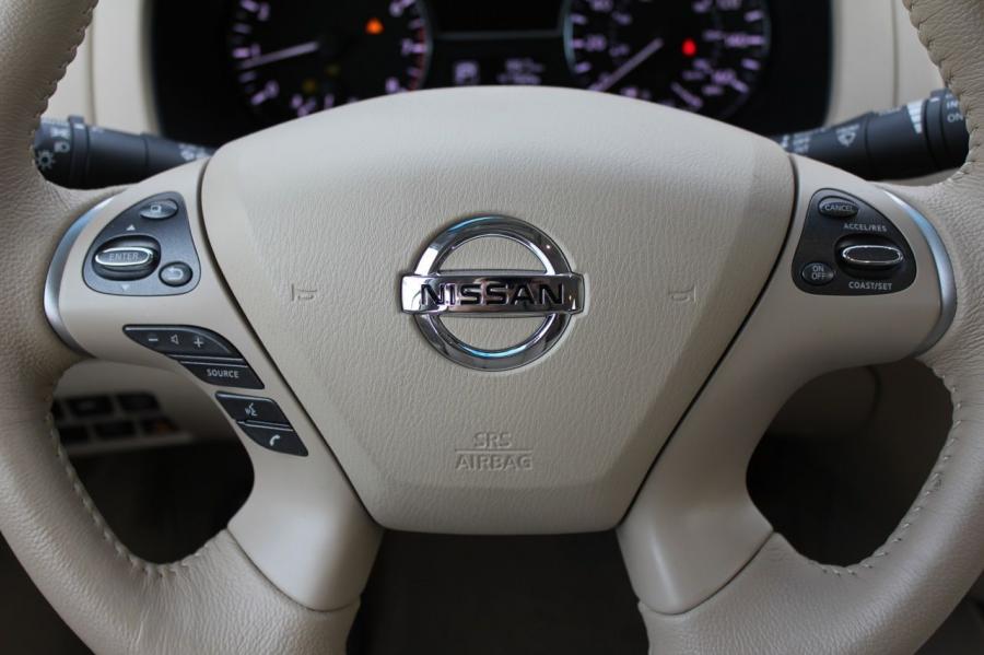  Nissan Pathfinder 2013 года  (фото 50 из 141)